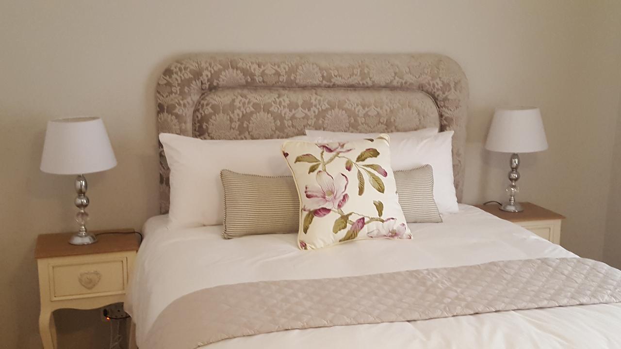 האוויק Amber Avenue Guesthouse מראה חיצוני תמונה