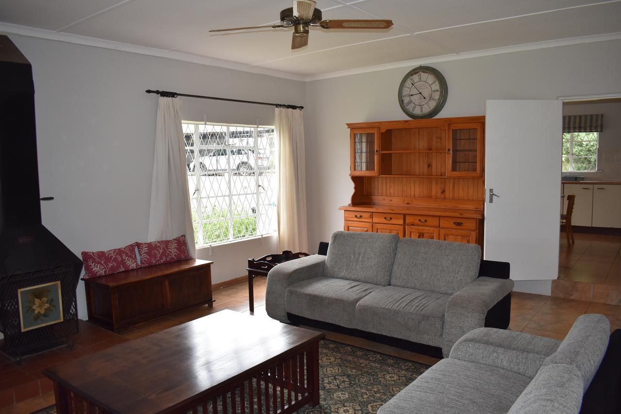 האוויק Amber Avenue Guesthouse מראה חיצוני תמונה